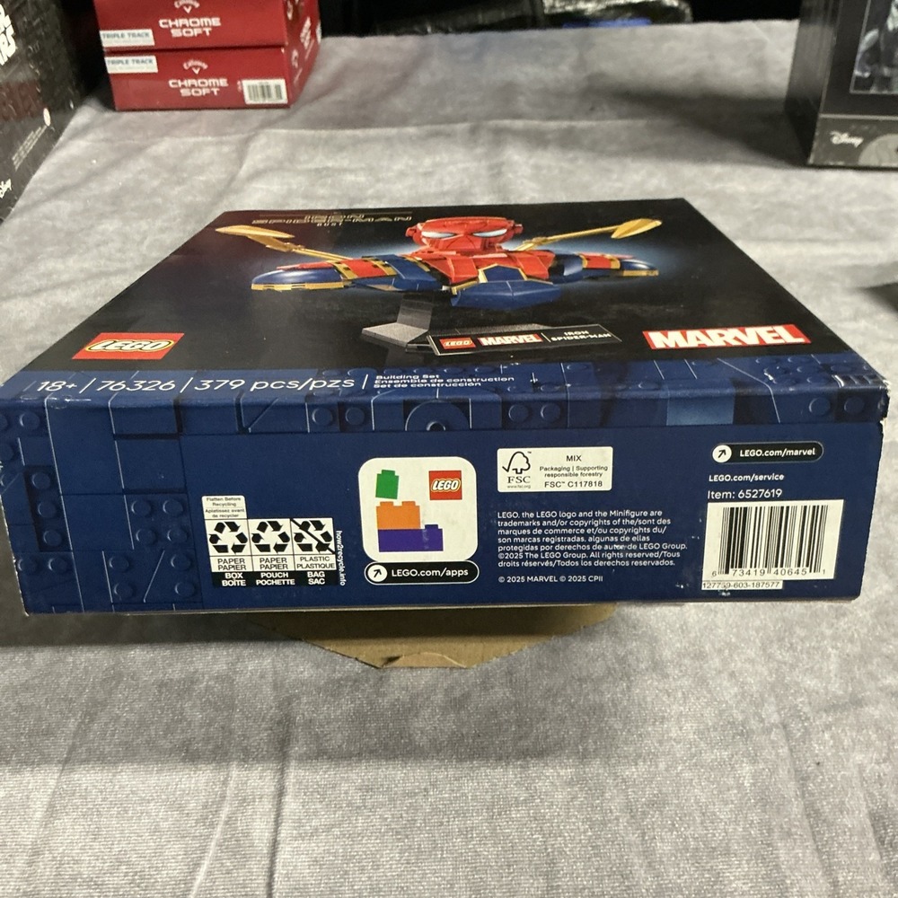 Lego Marvel Avengers Infinity Saga Iron Spider-Man Bust 76326 Set Sealed New - Picture 2 of 6